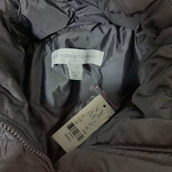 New York & Co Women's Grey Hooded Puffer Vest Fall Winter Outdoor Sz Small - Picture 8 of 9